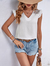 New women's V-neck lace splicing lace sleeve shirt