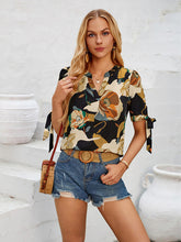 New fashionable printed casual V-neck knotted top
