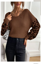 Ladies Crew Neck Leopard Print Contrasting Pullover Sweater