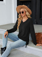 V-neck smocked solid color long-sleeved loose T-shirt top