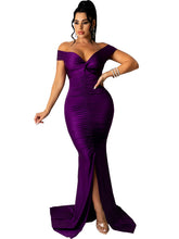 Women's Solid Color Big V Neck Skinny Ruched Dress