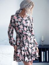 Women's short skirt long -sleeved dress