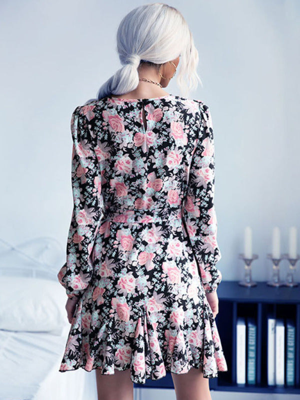 Women's short skirt long -sleeved dress