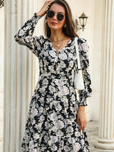 Women's long -sleeved comfortable dress