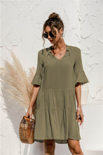 V-neck trumpet sleeve cake style stitching dress