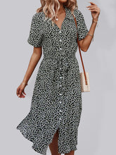 Casual resort style spring and summer large print streamer dress