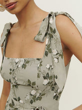 Women's suspender strap tube top slit floral dress