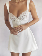 Sexy Lace Stitching Wavy Neck Backless Strap Package Hip A-Line Dress