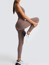 Women's Beautiful Back High Waist Peach Hip Seamless Knitted Vest Trousers Two-piece Set